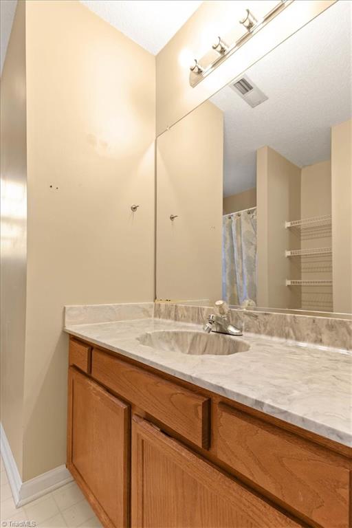 408 Kettle Court, Winston-Salem