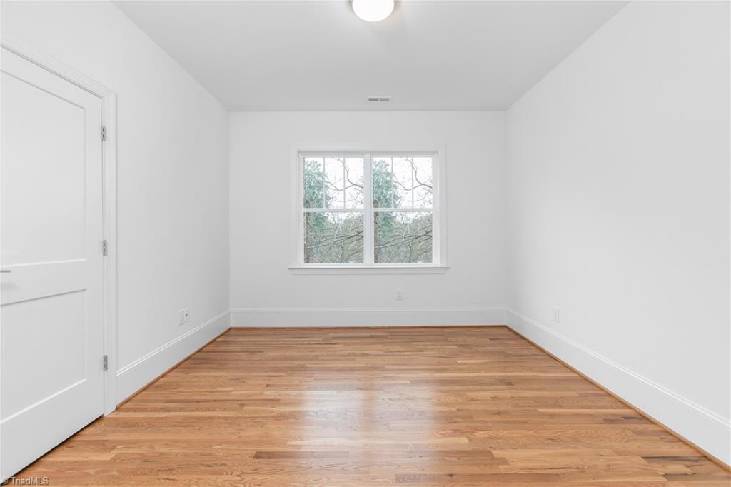 1606 N College Park Drive