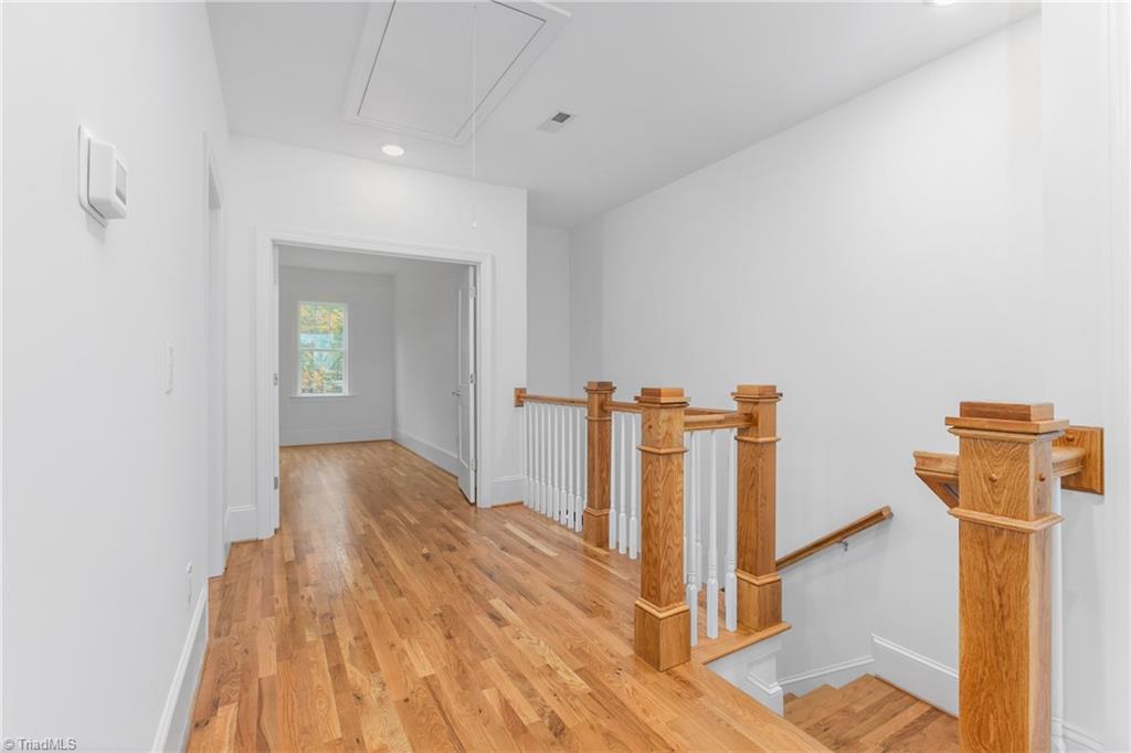 1606 N College Park Drive