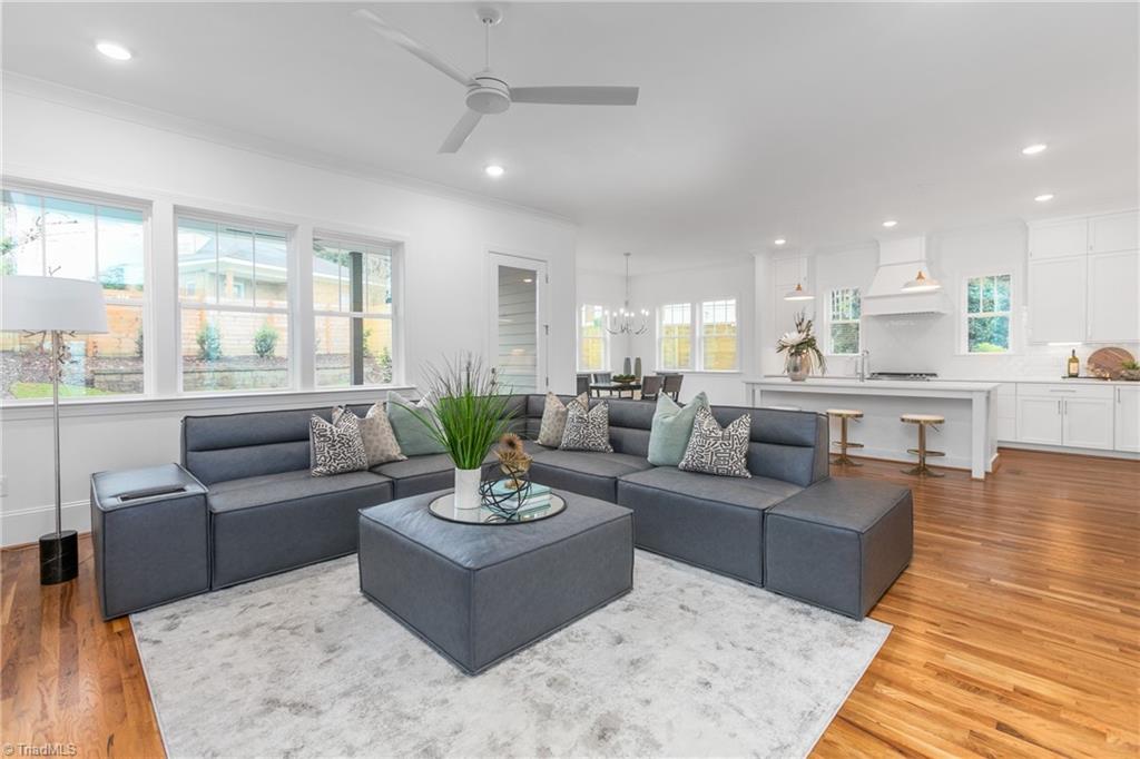 1606 N College Park Drive
