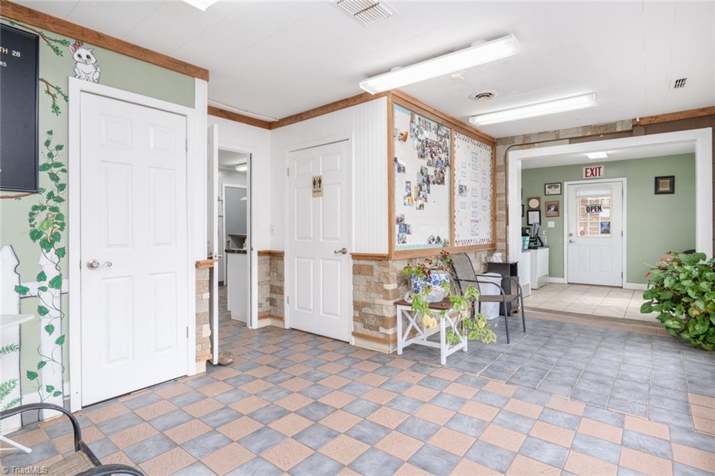 1020 Alamo Drive