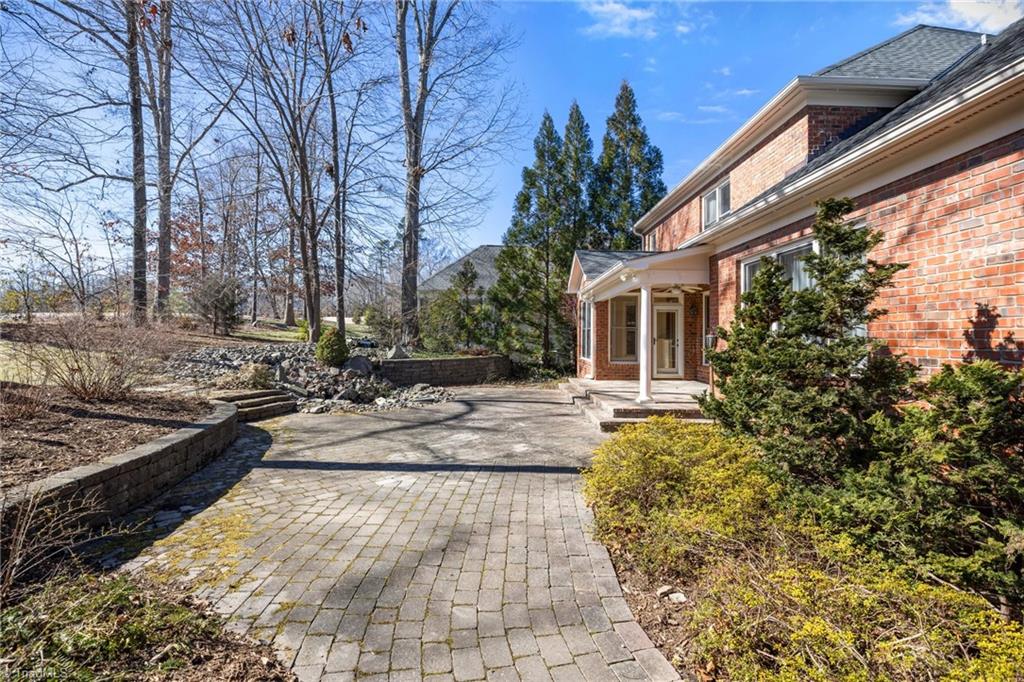6410 Clubside Drive