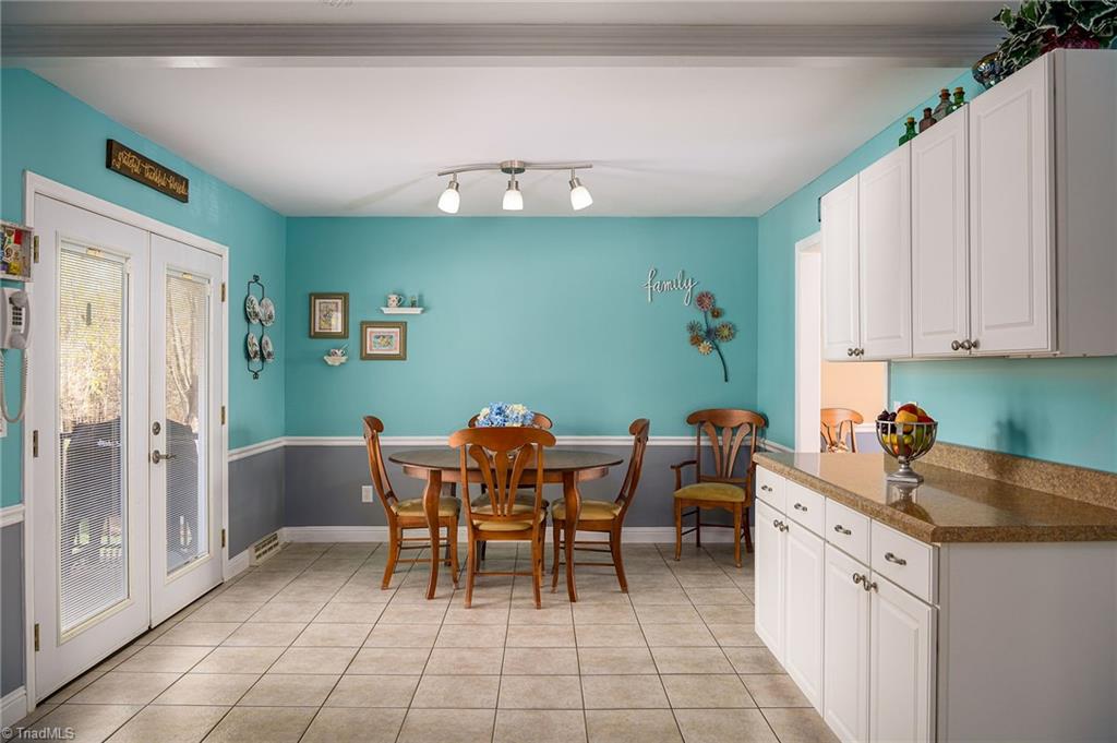 3071 Forest Line Drive