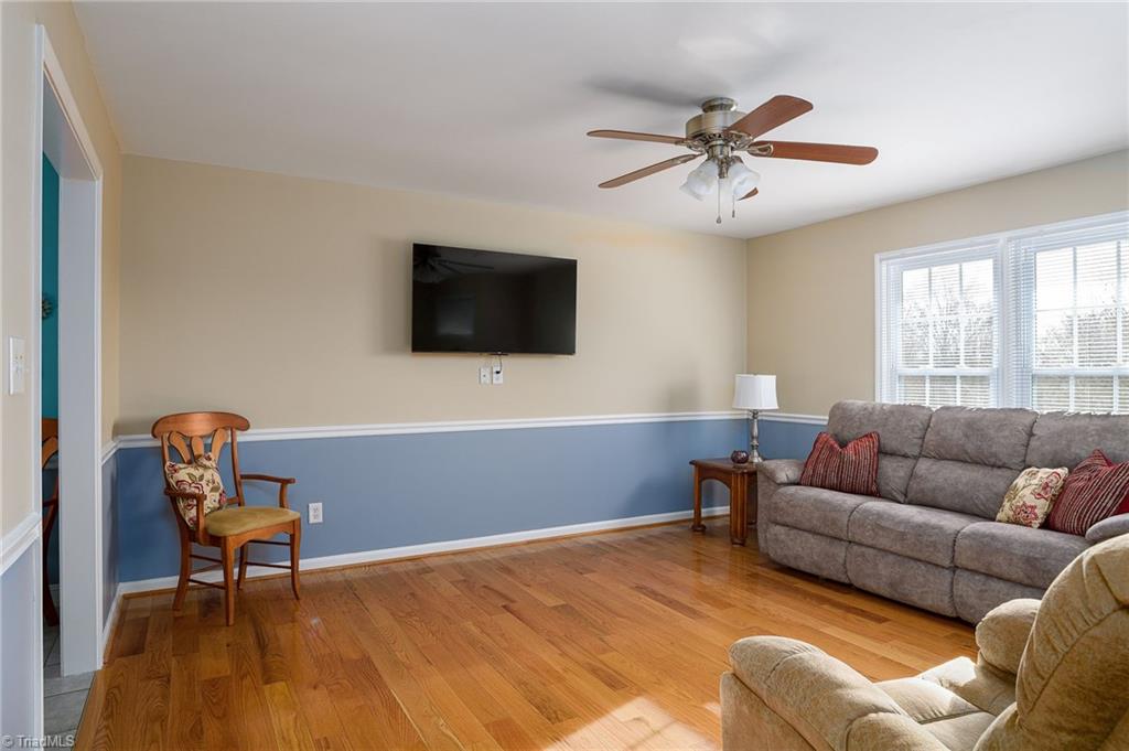 3071 Forest Line Drive