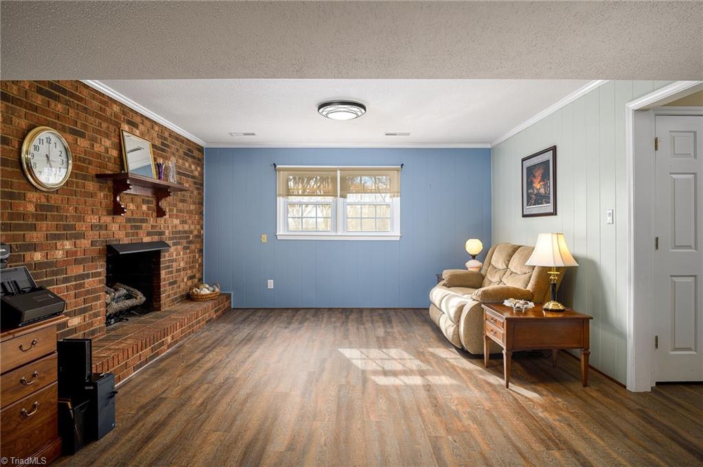 3071 Forest Line Drive