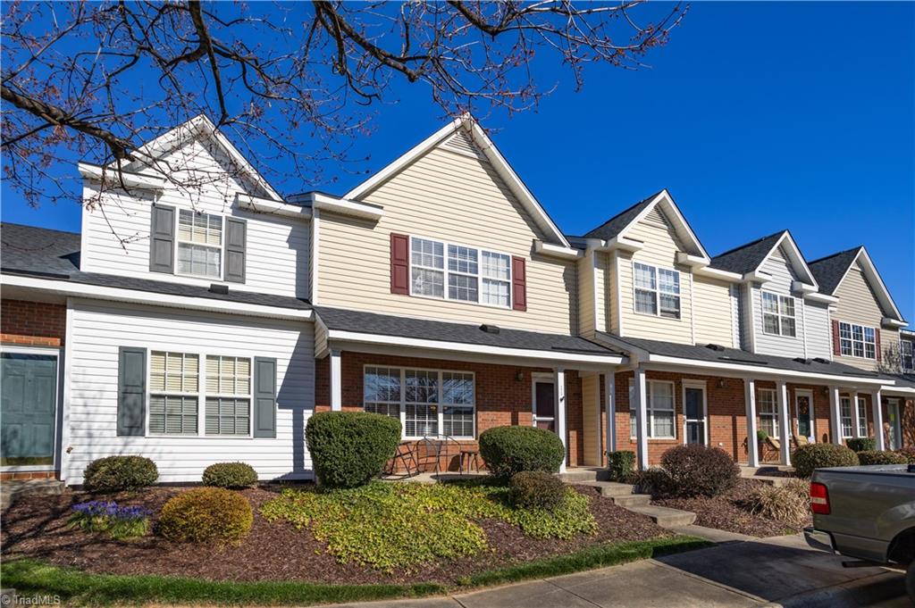 11 Meadow Crossing Court