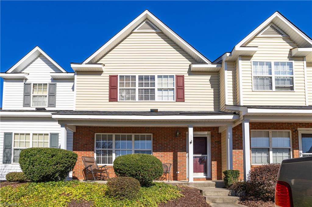 11 Meadow Crossing Court