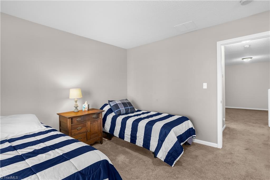 11 Meadow Crossing Court