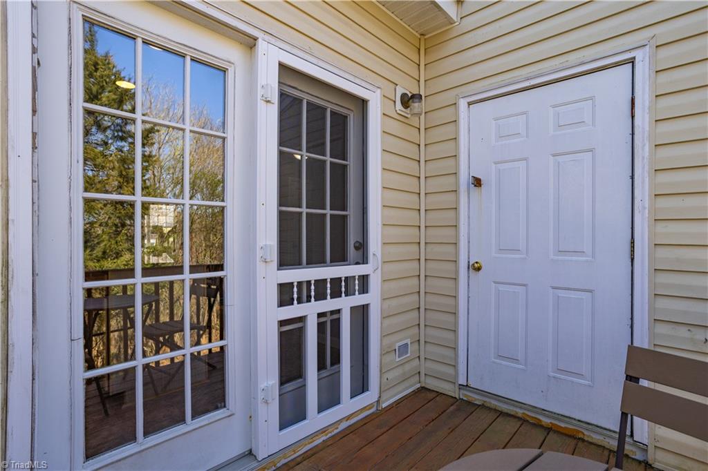 11 Meadow Crossing Court