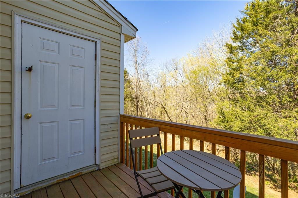 11 Meadow Crossing Court