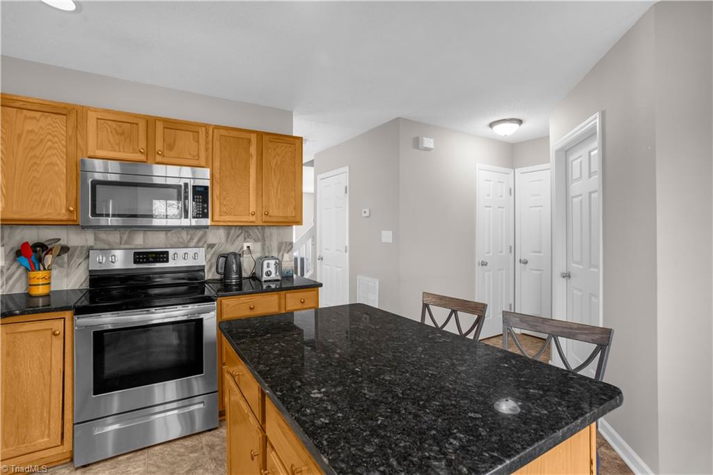 11 Meadow Crossing Court