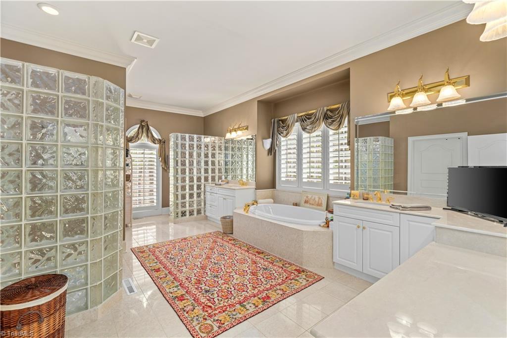 4620 Cherryhill Lane, Winston-Salem
