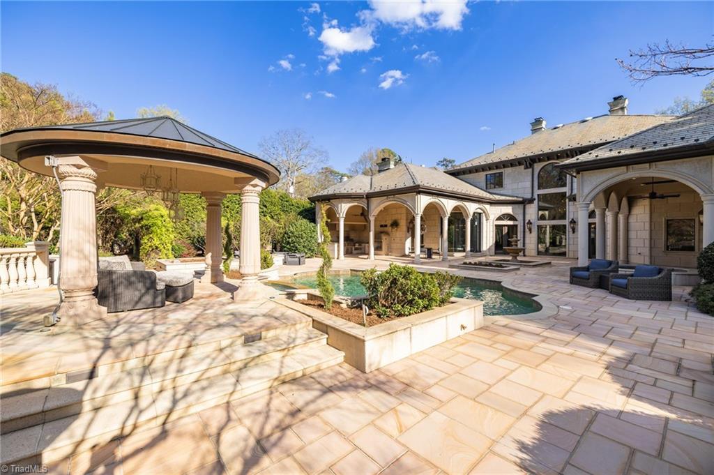 2725 Windsor Road, Winston-Salem