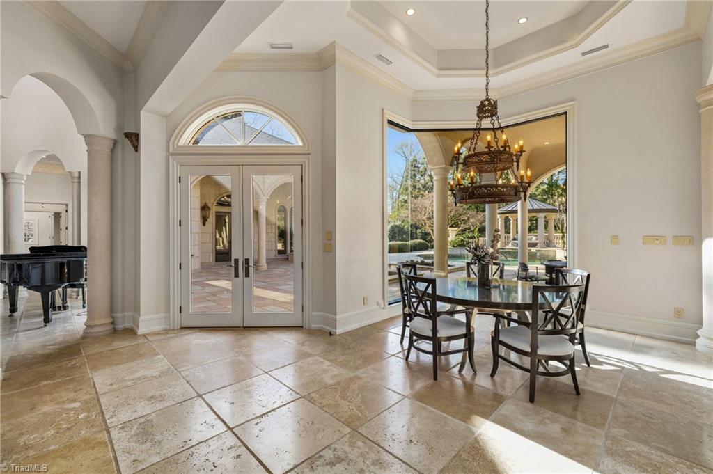 2725 Windsor Road, Winston-Salem