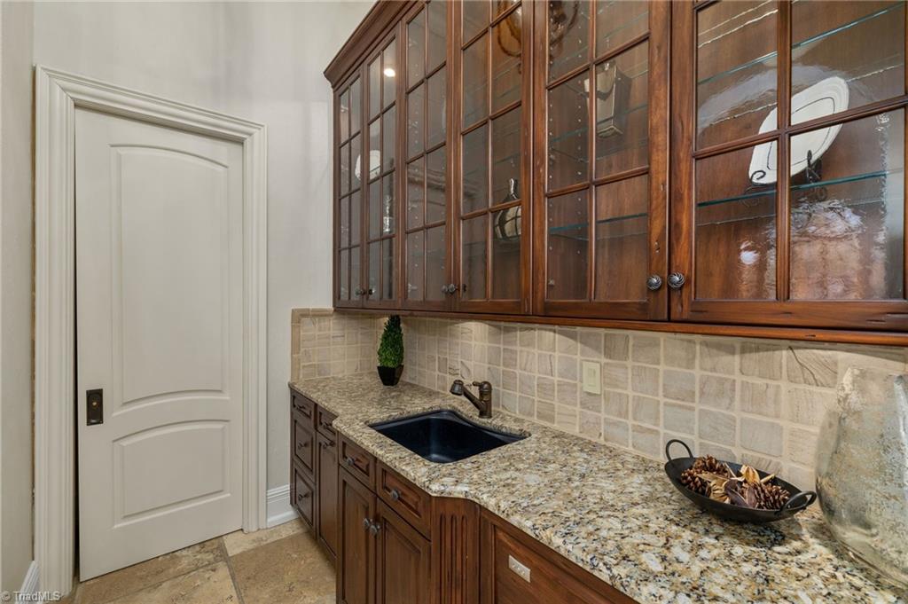 2725 Windsor Road, Winston-Salem