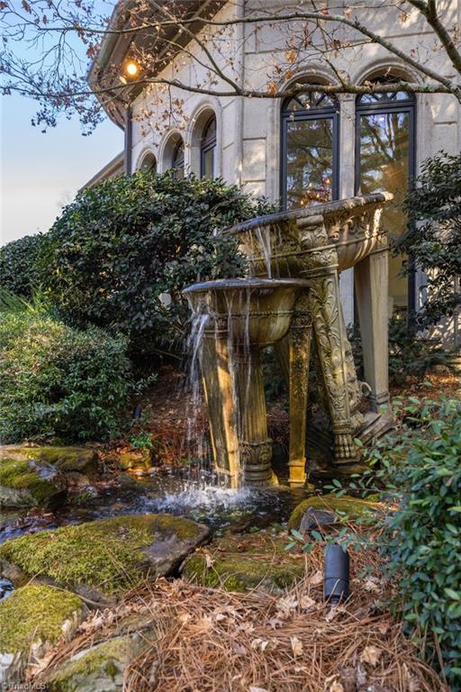 2725 Windsor Road, Winston-Salem