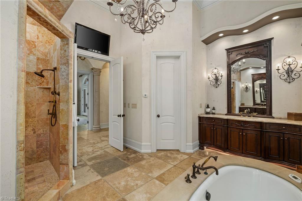 2725 Windsor Road, Winston-Salem