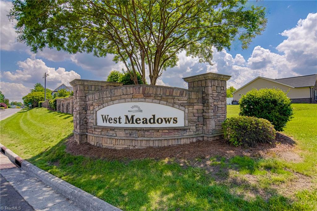 6801 Hanesbrook Circle # 104