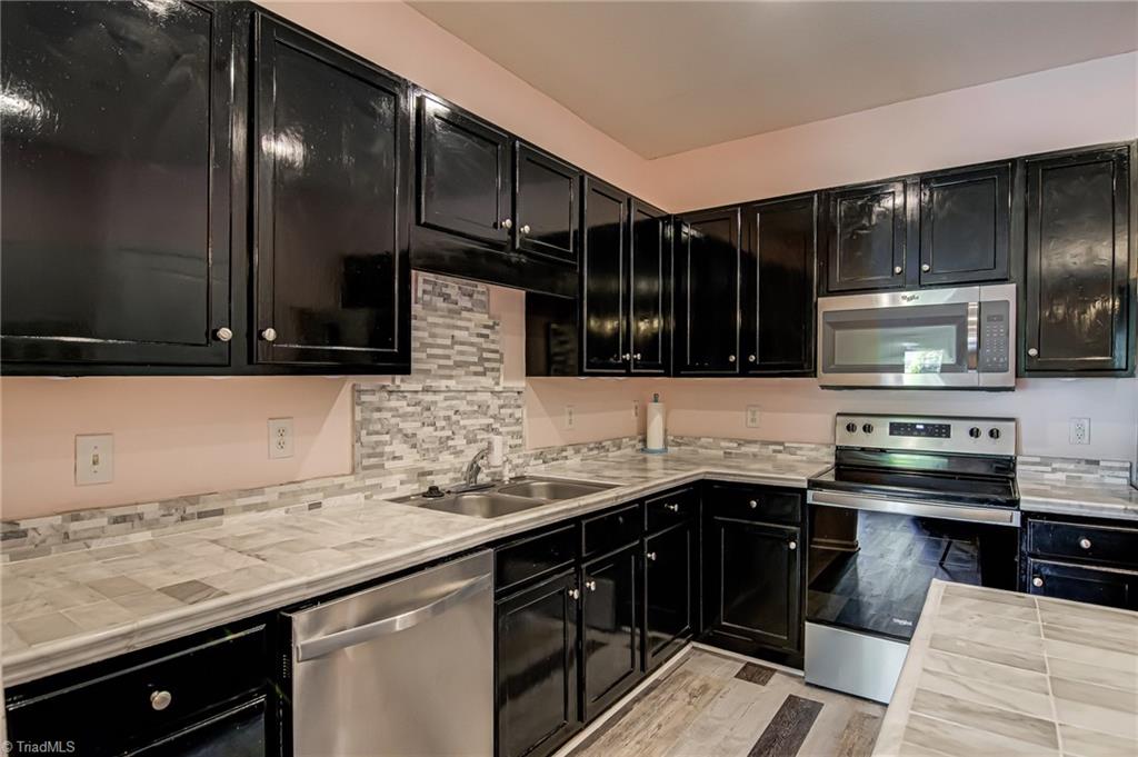 6801 Hanesbrook Circle # 104
