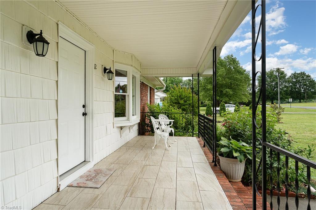 12 Twin Brook Drive