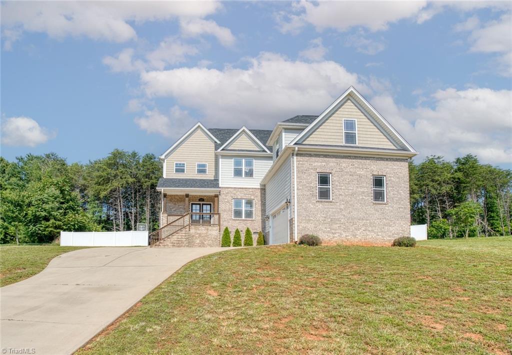 7507 Bentridge Forest Drive