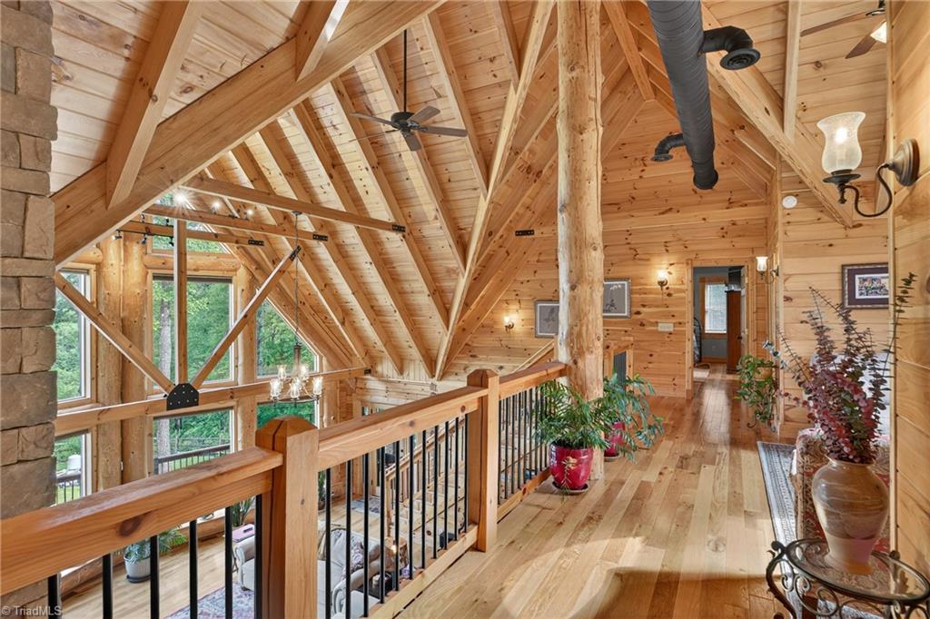 904 Bryan Hollow Road