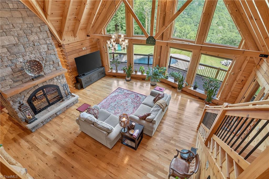 904 Bryan Hollow Road