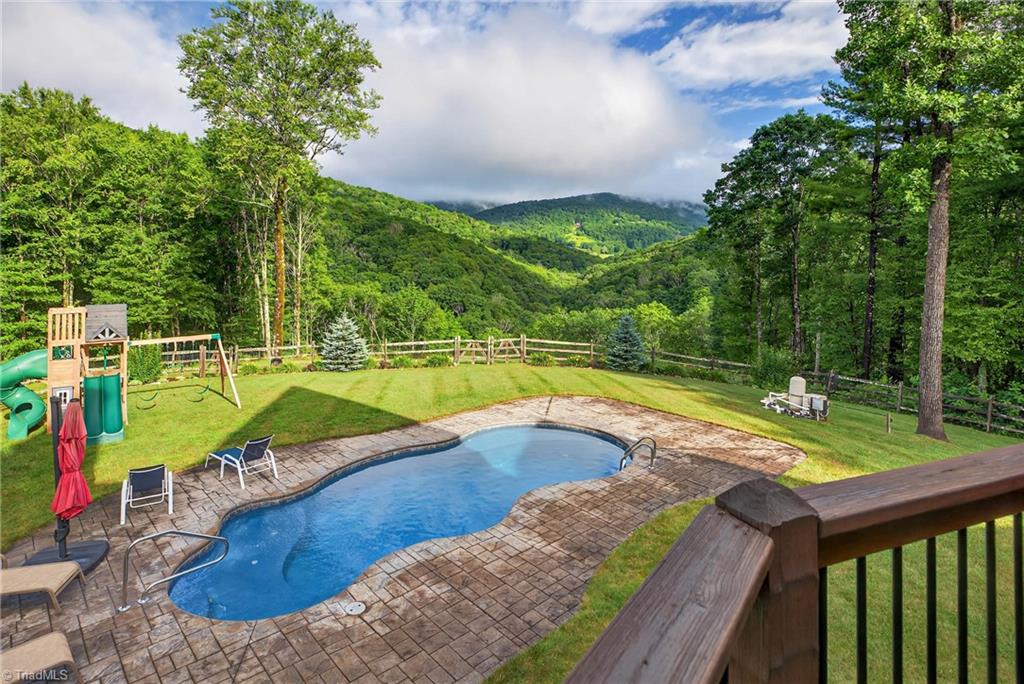 904 Bryan Hollow Road