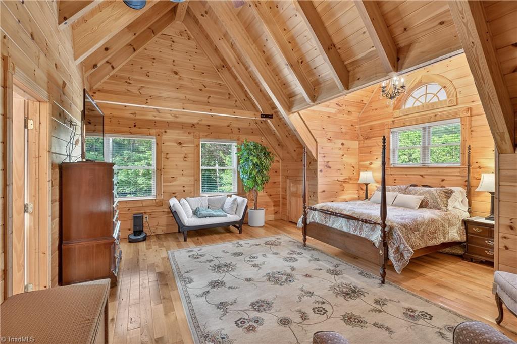 904 Bryan Hollow Road