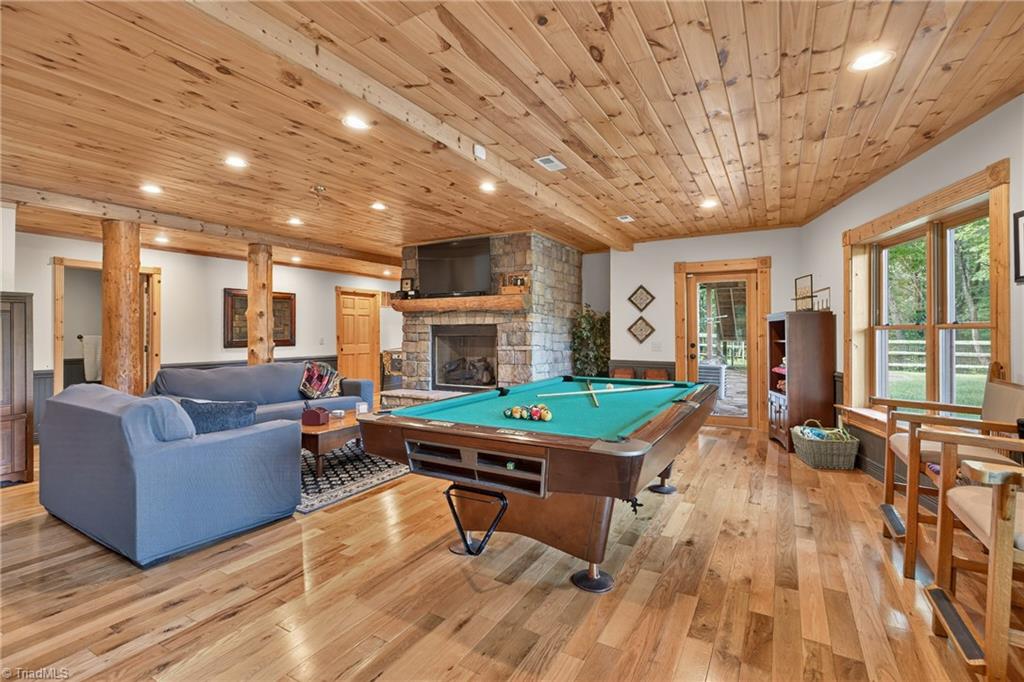 904 Bryan Hollow Road