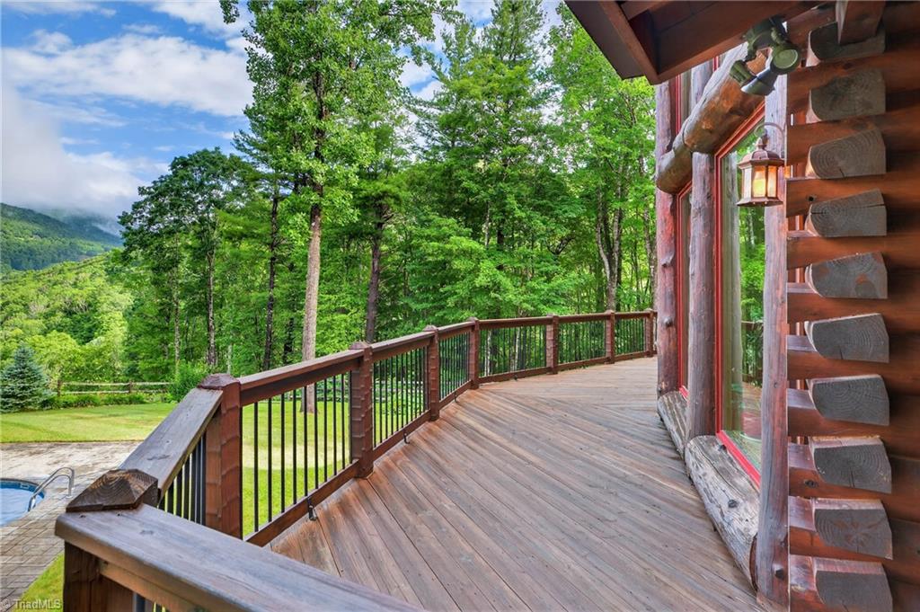904 Bryan Hollow Road