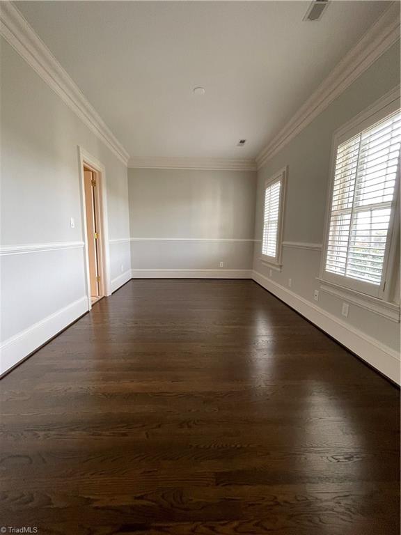 1 Clubview Court