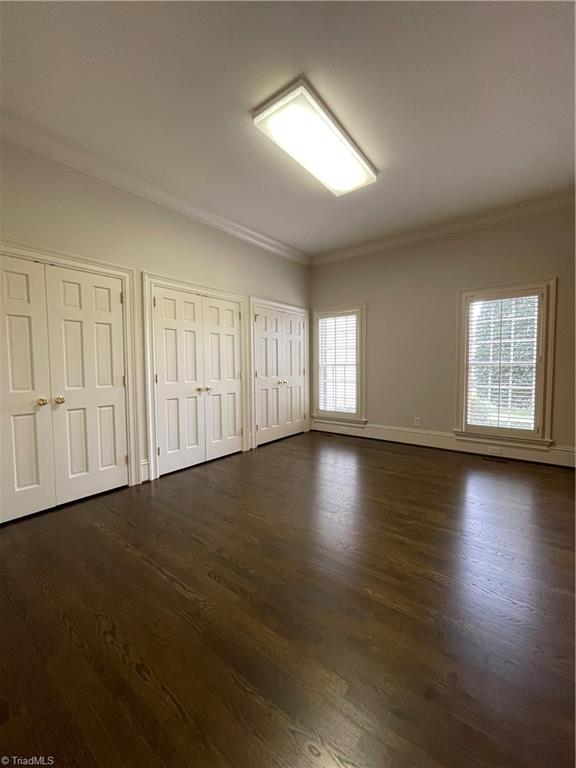 1 Clubview Court