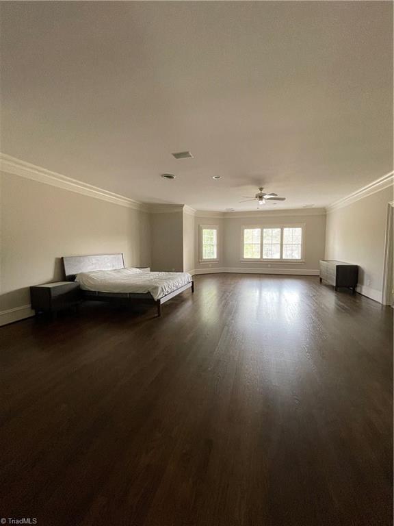 1 Clubview Court