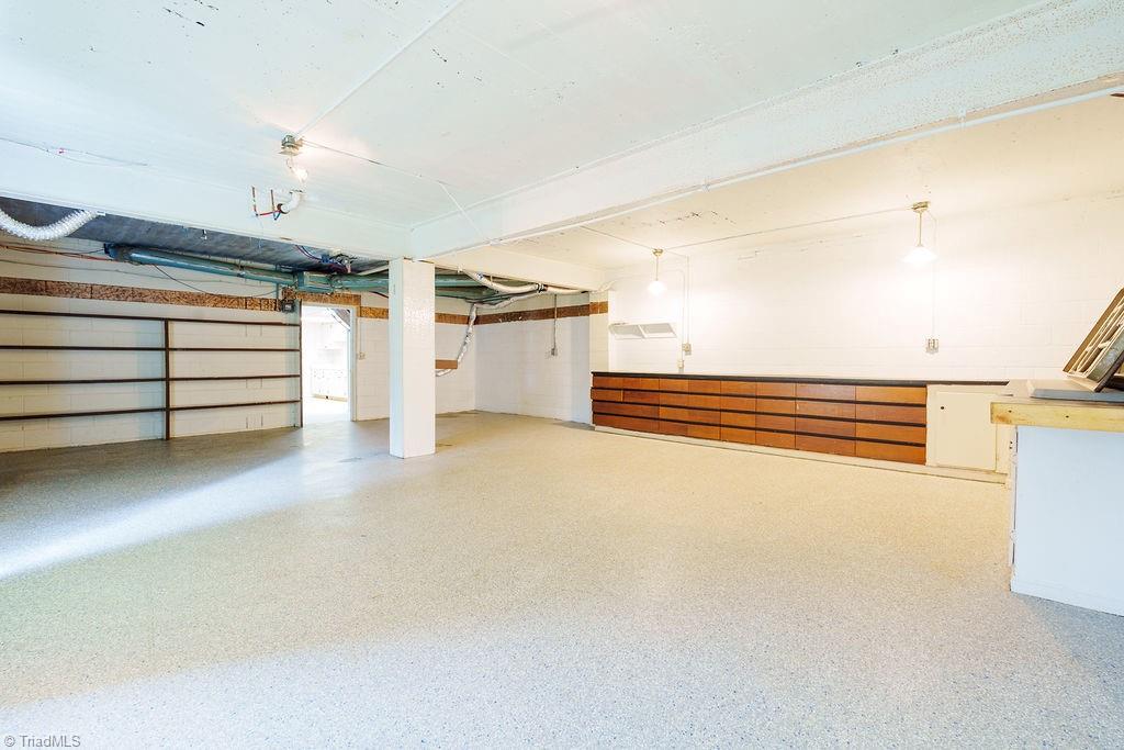 168 Oak Summit Road, Winston-Salem