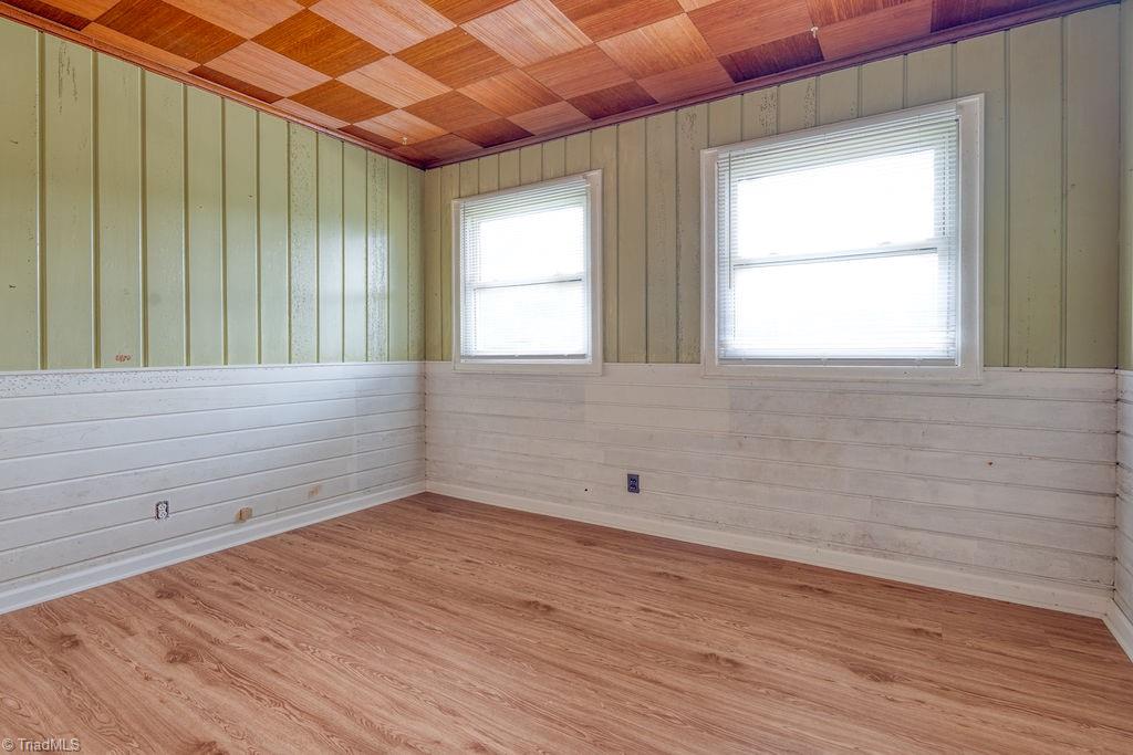 168 Oak Summit Road, Winston-Salem
