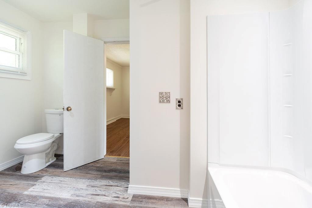 168 Oak Summit Road, Winston-Salem