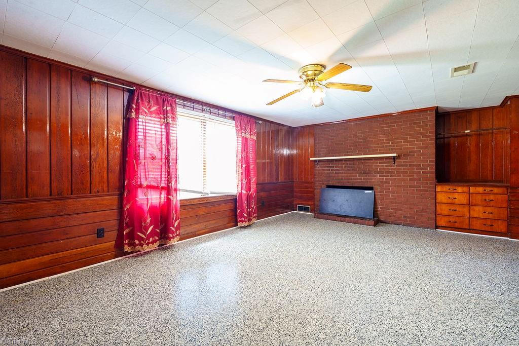 168 Oak Summit Road, Winston-Salem