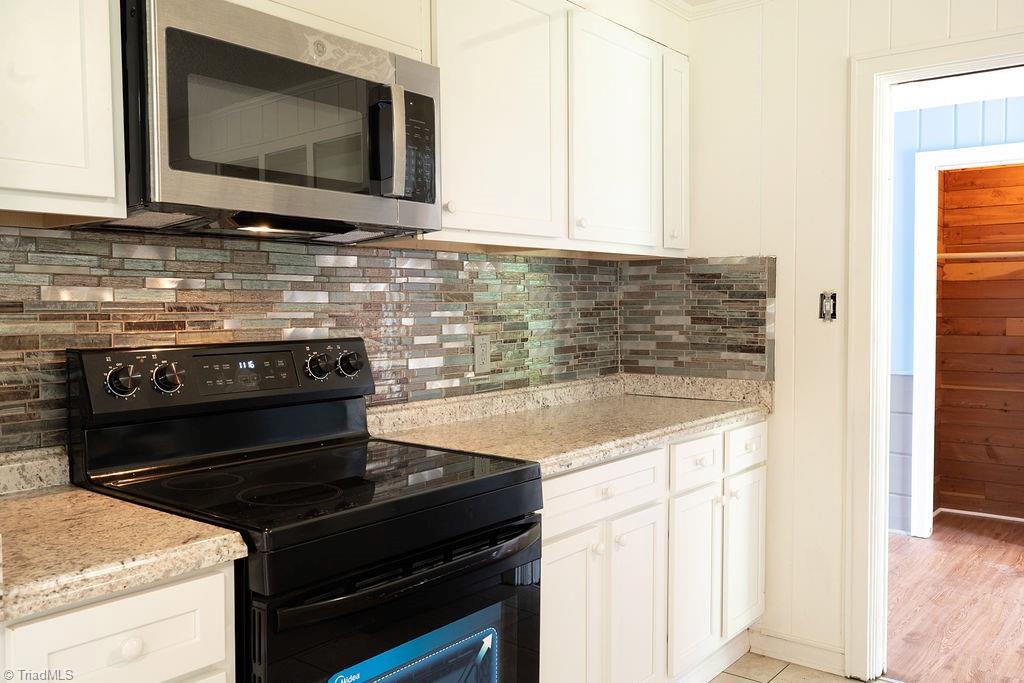 168 Oak Summit Road, Winston-Salem