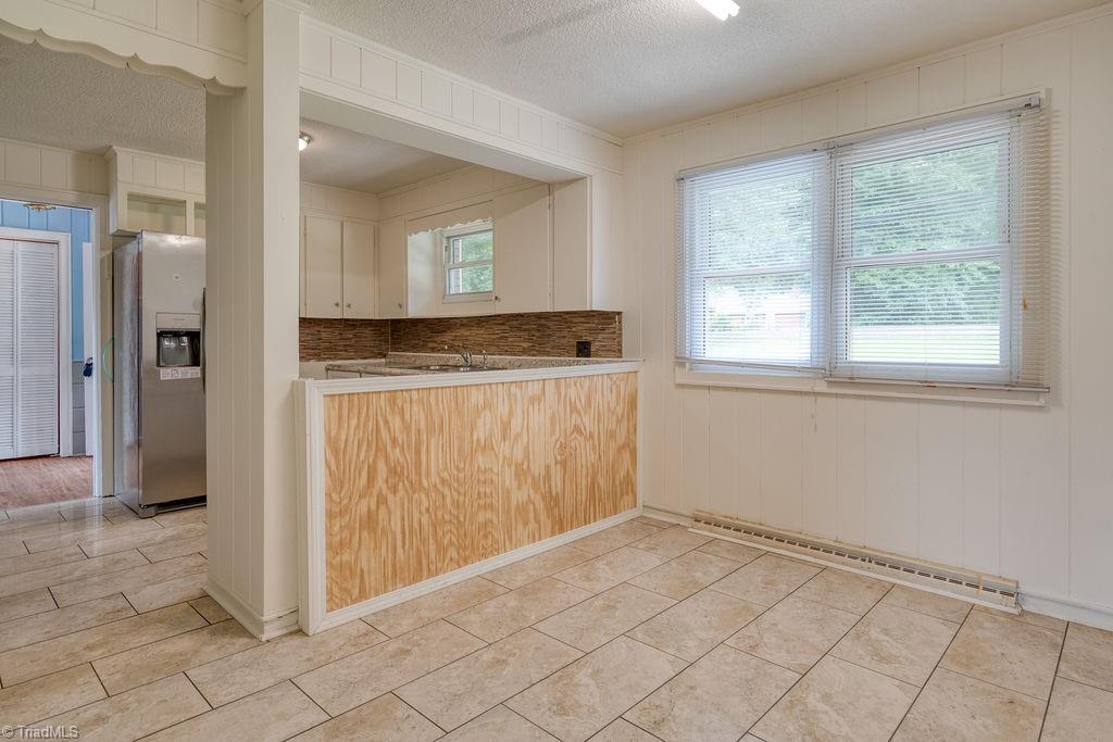 168 Oak Summit Road, Winston-Salem