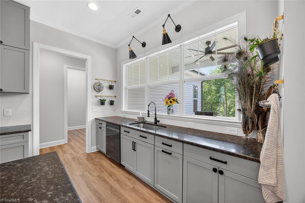 1095 Big Oak Road