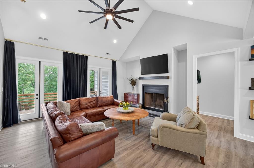 1095 Big Oak Road