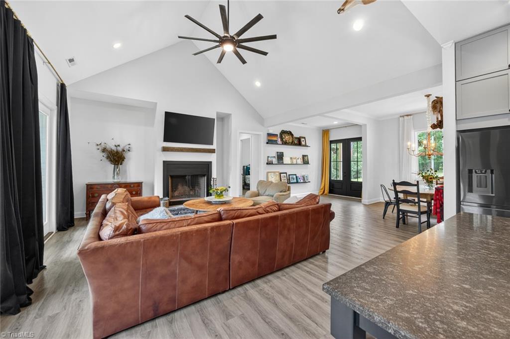 1095 Big Oak Road