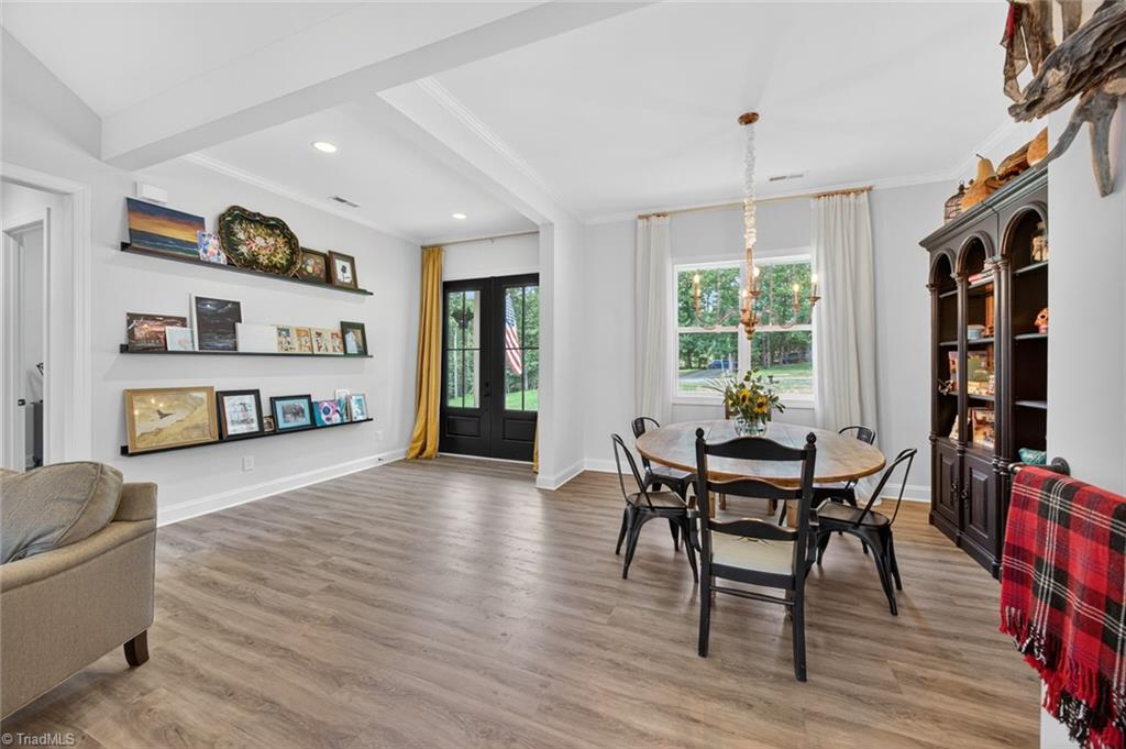 1095 Big Oak Road