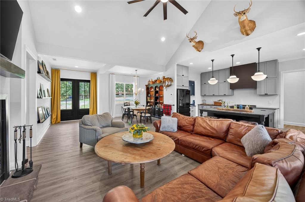 1095 Big Oak Road