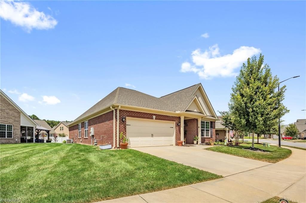 1414 Blooming Mountain Way