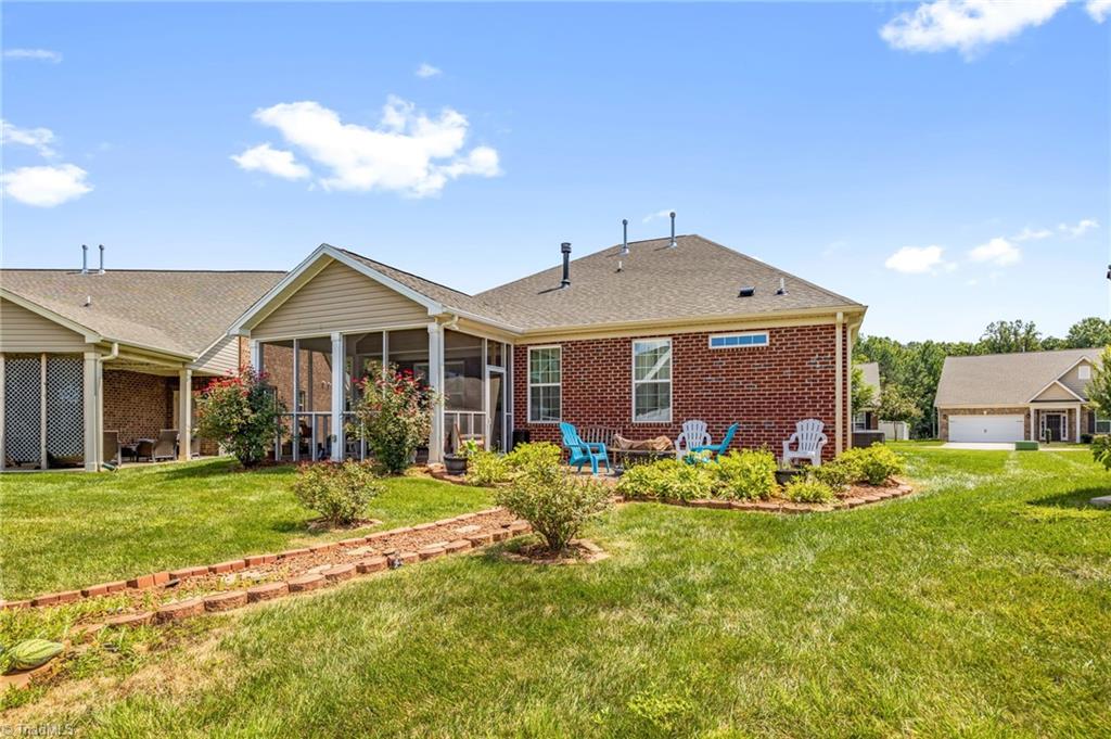 1414 Blooming Mountain Way