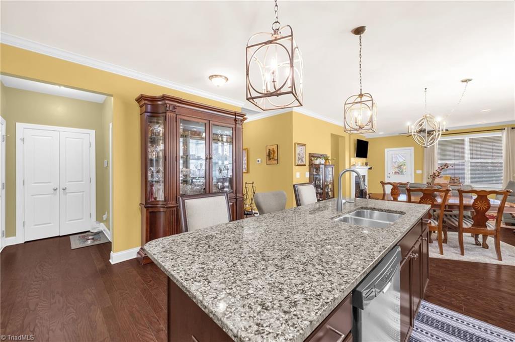 1414 Blooming Mountain Way