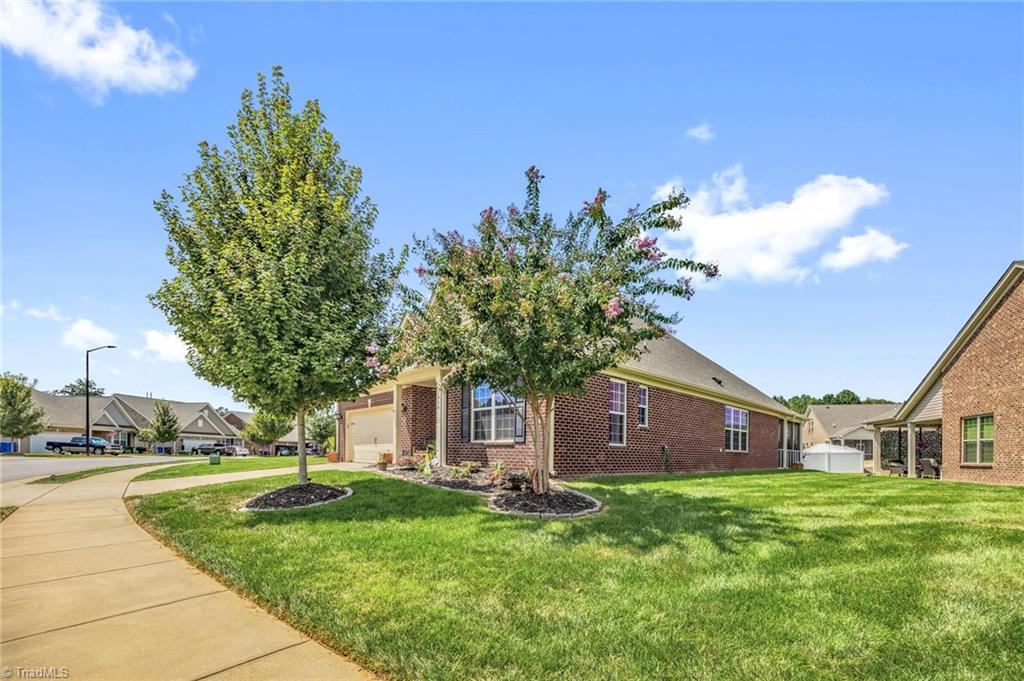 1414 Blooming Mountain Way