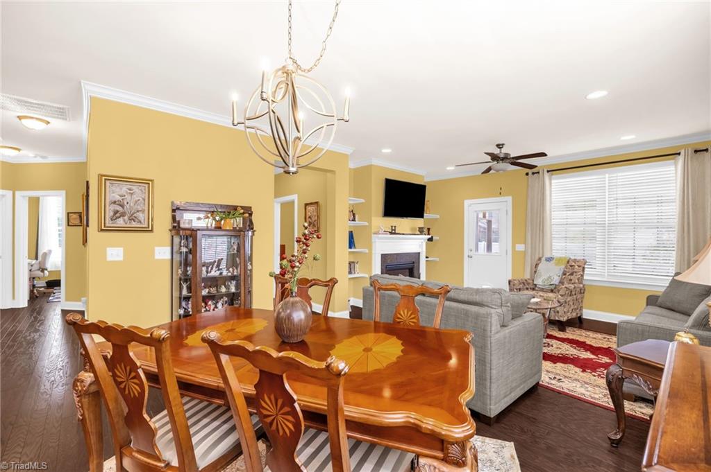 1414 Blooming Mountain Way